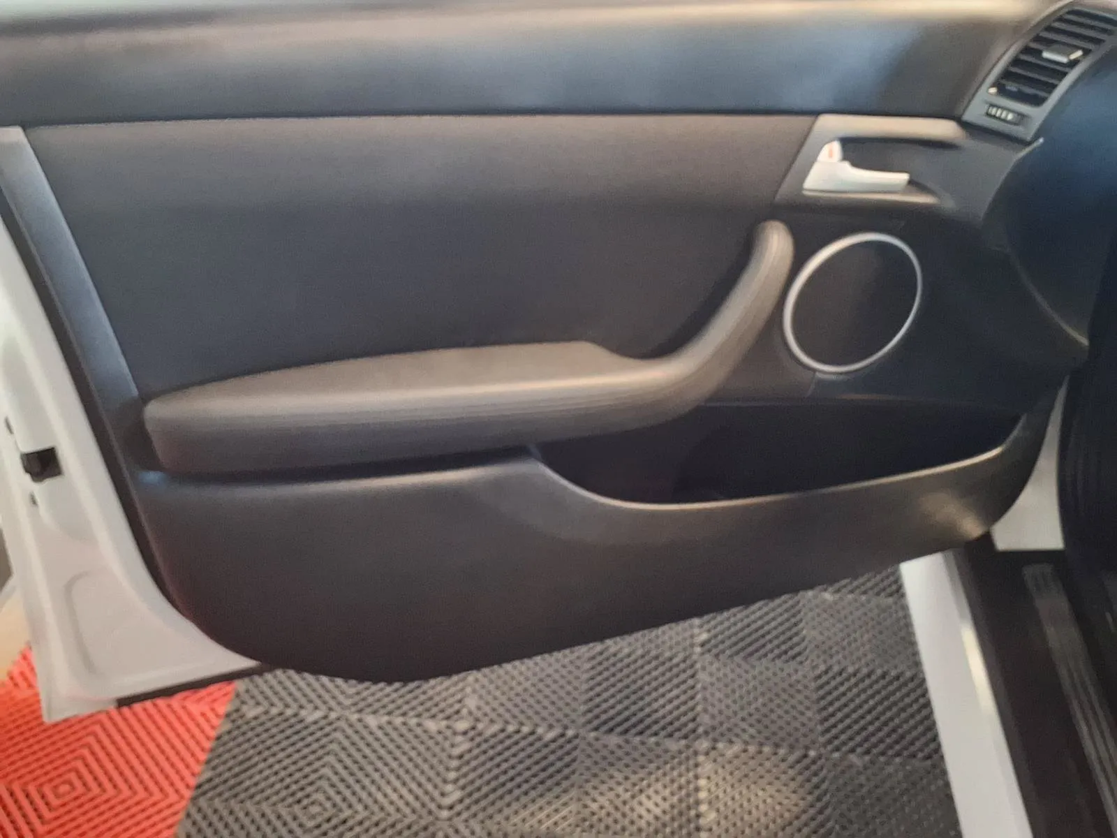 Pontiac G8 photo 15