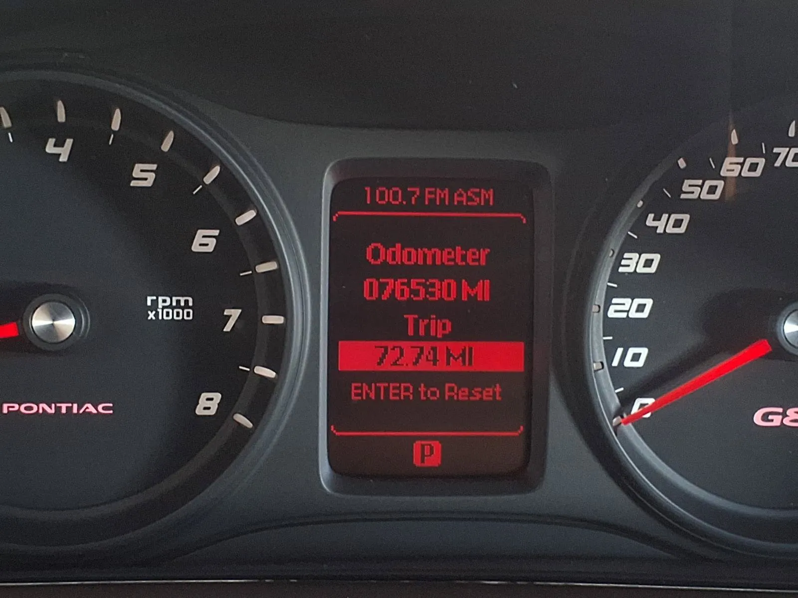 Pontiac G8 photo 24