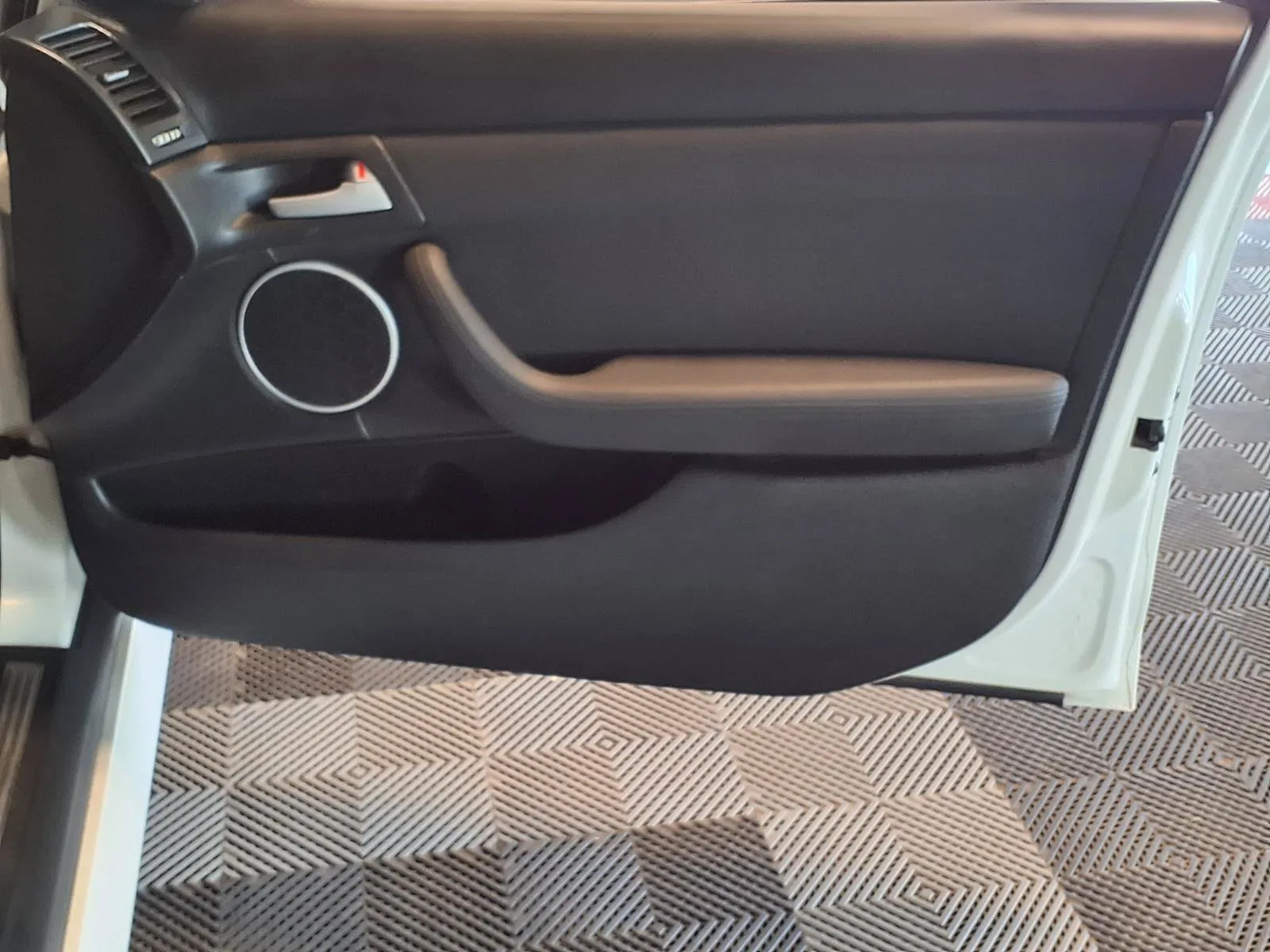 Pontiac G8 photo 10