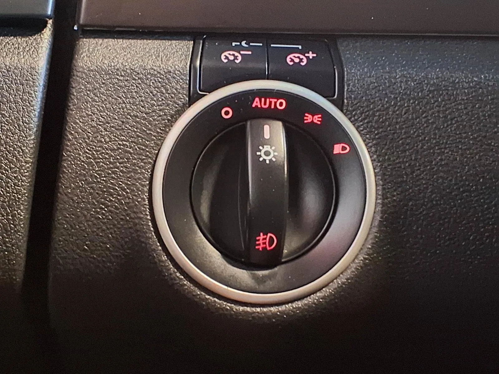 Pontiac G8 photo 27
