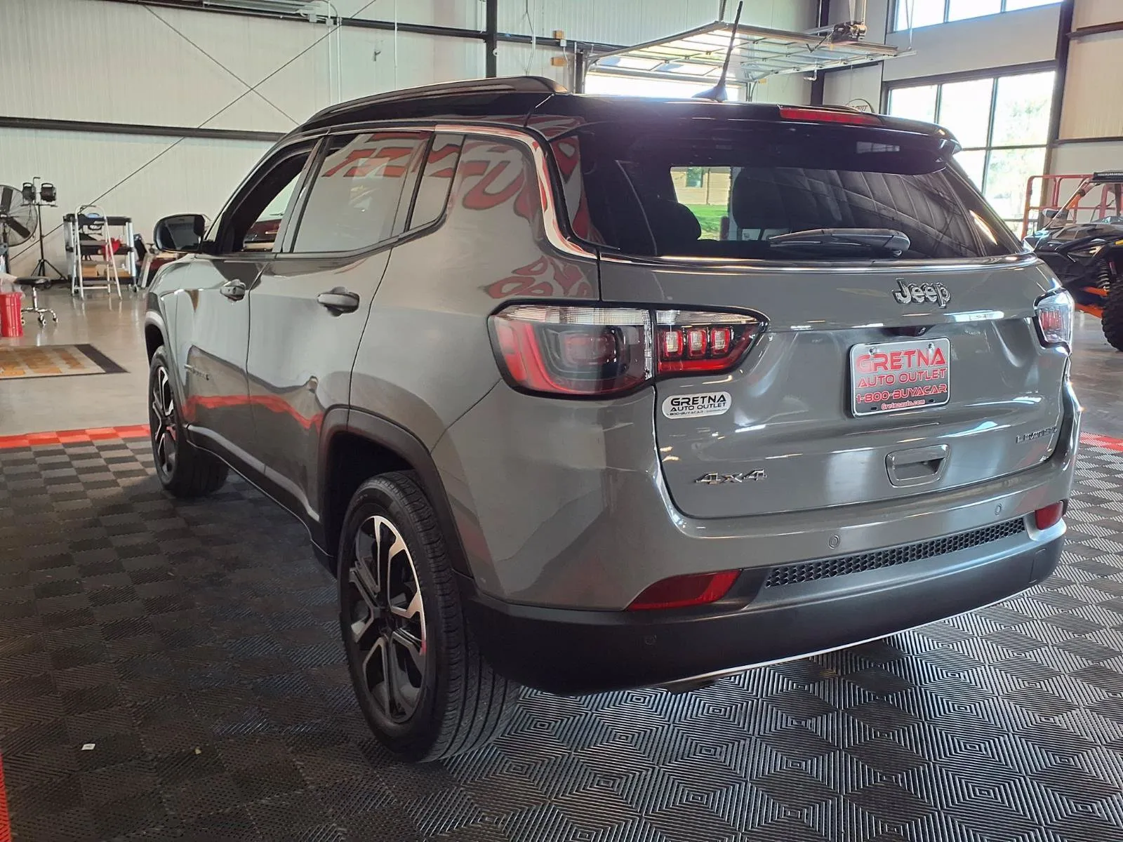 Jeep Compass photo 5