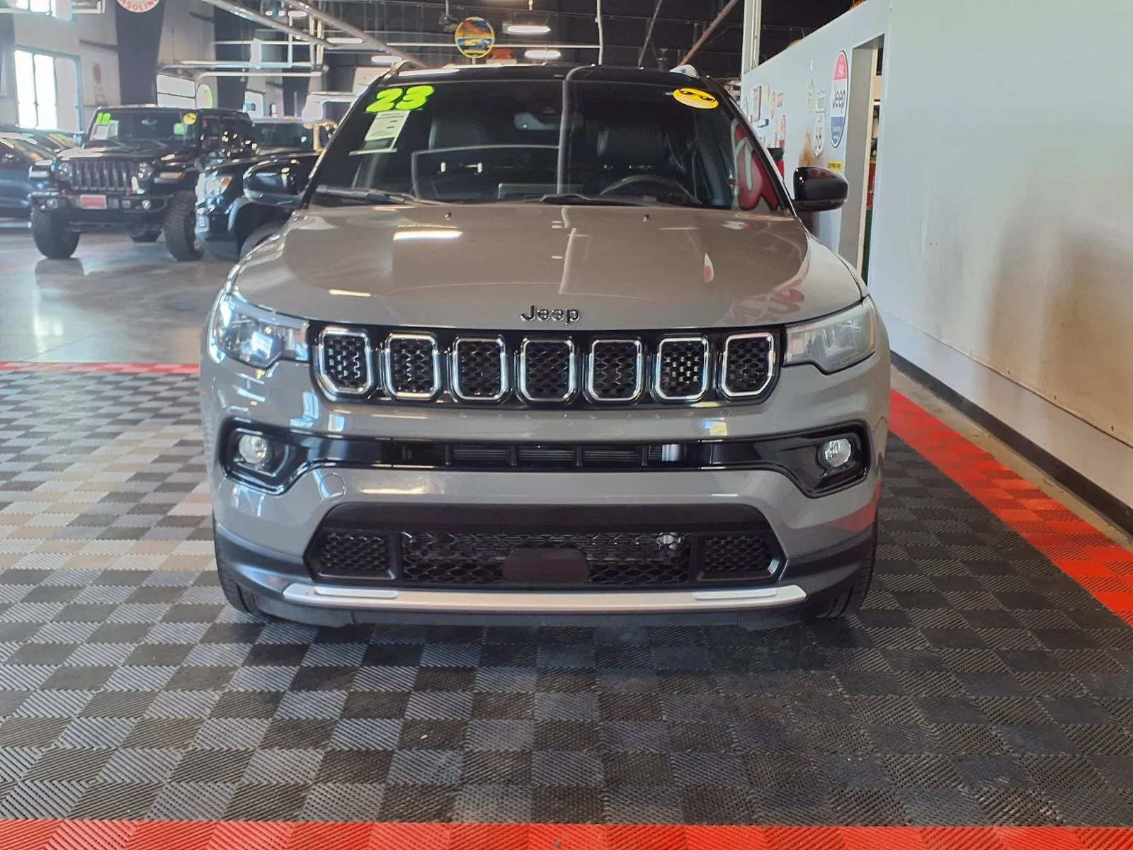 Jeep Compass photo 3