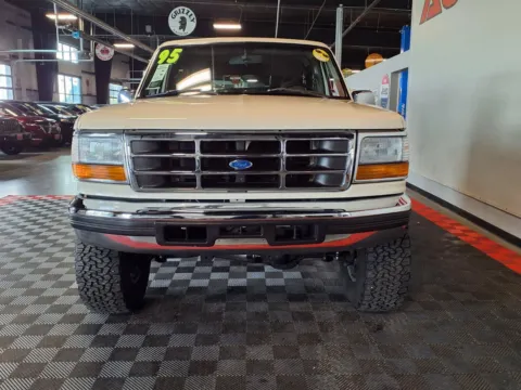 Another view of 1995 Ford Bronco Eddie Bauer for sale in Gretna, NE at Gretna Auto Outlet