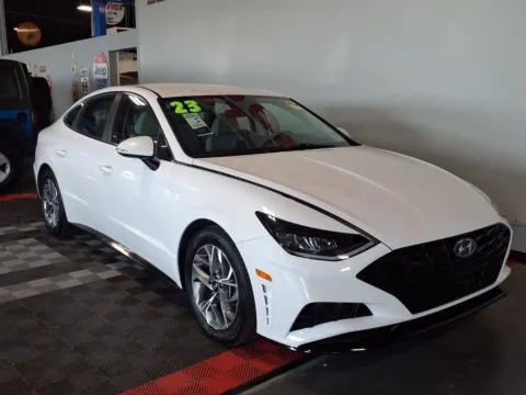 Photos of 2023 Hyundai Sonata SEL for sale in Gretna, NE at Gretna Auto Outlet