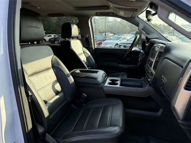 2018 GMC Sierra 2500 Denali HD Denali - Photo 10