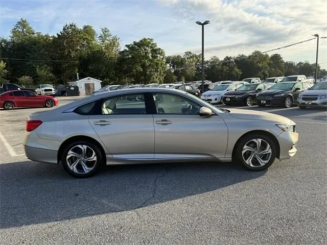 2019 Honda Accord EX - Photo 6