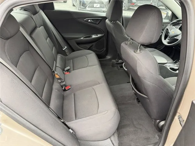2023 Chevrolet Malibu 1LT - Photo 9