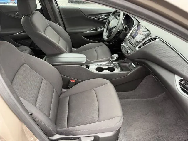 2023 Chevrolet Malibu 1LT - Photo 8