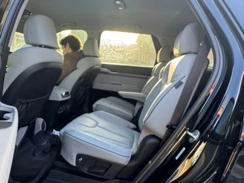 Photos of 2023 Hyundai Palisade SEL for sale in Frederick, MD at AI Certified Used Cars