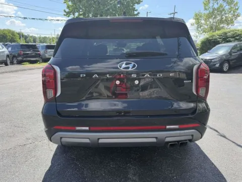 More photos of 2023 Hyundai Palisade SEL at AI Certified Used Cars, MD