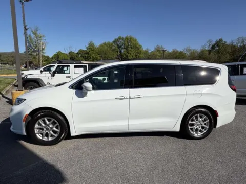 Photos of 2022 Chrysler Pacifica Touring L for sale in Frederick, MD at AI Certified Used Cars