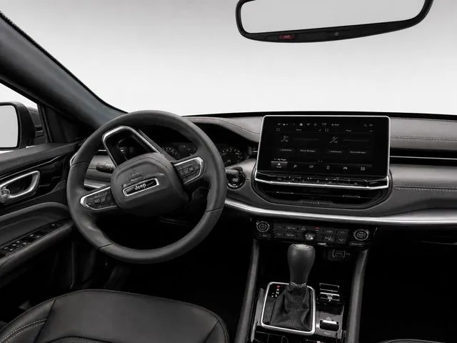 2025 Jeep Compass Limited - Photo 23