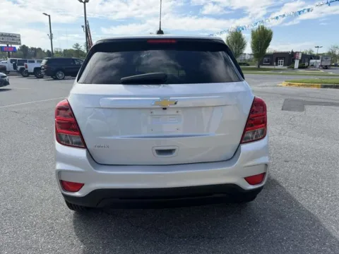 More photos of 2021 Chevrolet Trax LS at AI Certified Used Cars, MD