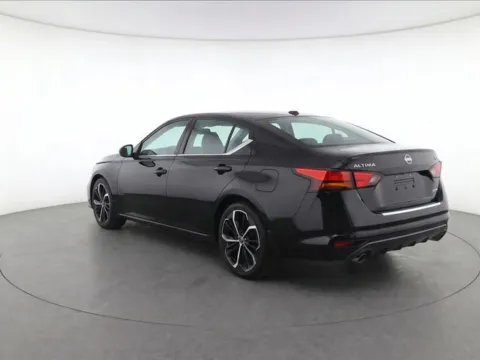 More photos of 2023 Nissan Altima 2.5 SR at Ai Certified Used Cars, MD