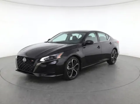 Black 2023 Nissan Altima 2.5 SR for sale in Frederick, MD