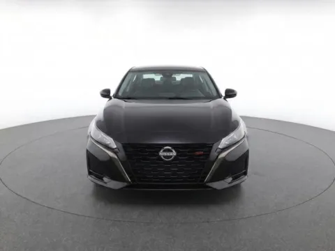 More photos of 2023 Nissan Altima 2.5 SR at Ai Certified Used Cars, MD