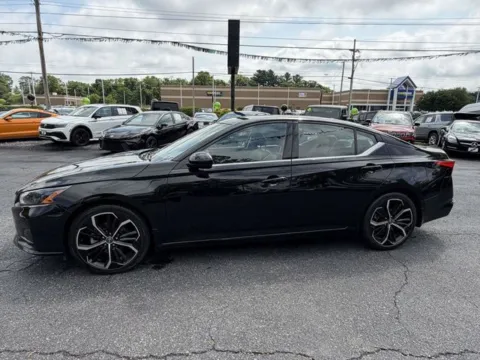 Photos of 2023 Nissan Altima 2.5 SR for sale in Frederick, MD at AI Certified Used Cars