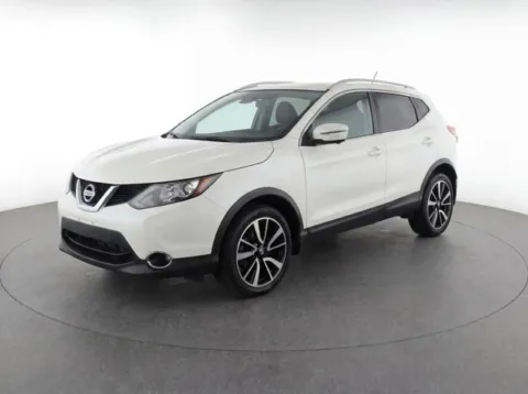 White 2020 Nissan Rogue SV for sale in Frederick, MD