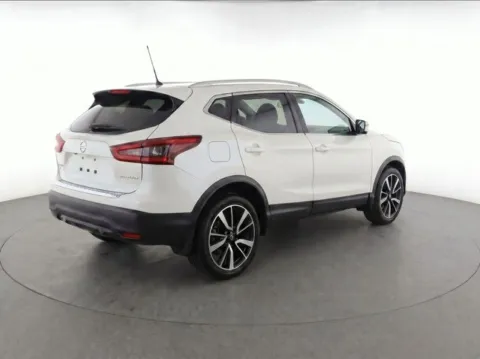 More photos of 2020 Nissan Rogue SV at AI Certified Used Cars, MD