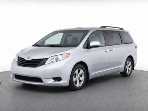 Silver 2017 Toyota Sienna LE for sale in Frederick, MD