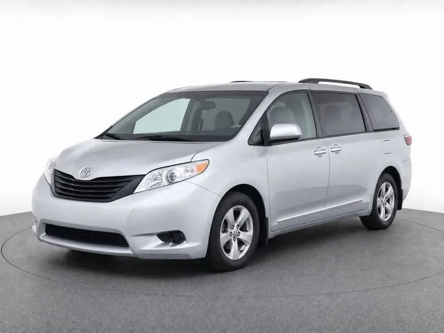 Silver 2017 Toyota Sienna LE for sale in Frederick, MD