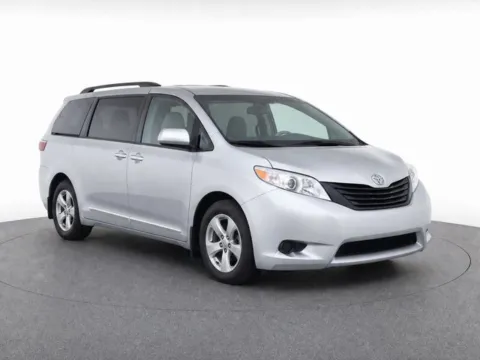 Photos of 2017 Toyota Sienna LE for sale in Frederick, MD at AI Certified Used Cars