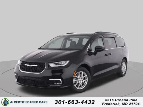 Black 2022 Chrysler Pacifica Touring L for sale in Frederick, MD