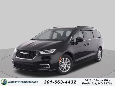 Black 2022 Chrysler Pacifica Touring L for sale in Frederick, MD