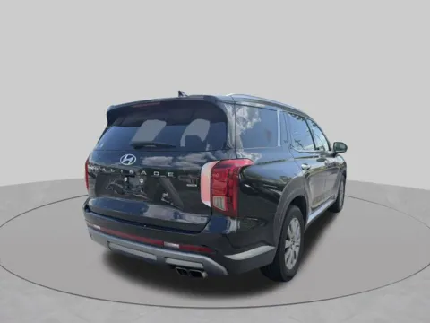 More photos of 2023 Hyundai Palisade SEL at AI Certified Used Cars, MD