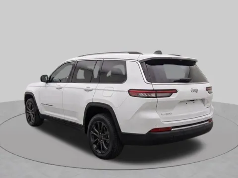 More photos of 2021 Jeep Grand Cherokee L Limited at AI Certified Used Cars, MD