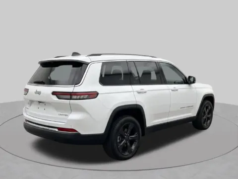 Another view of 2021 Jeep Grand Cherokee L Limited for sale in Frederick, MD at Ai Certified Used Cars