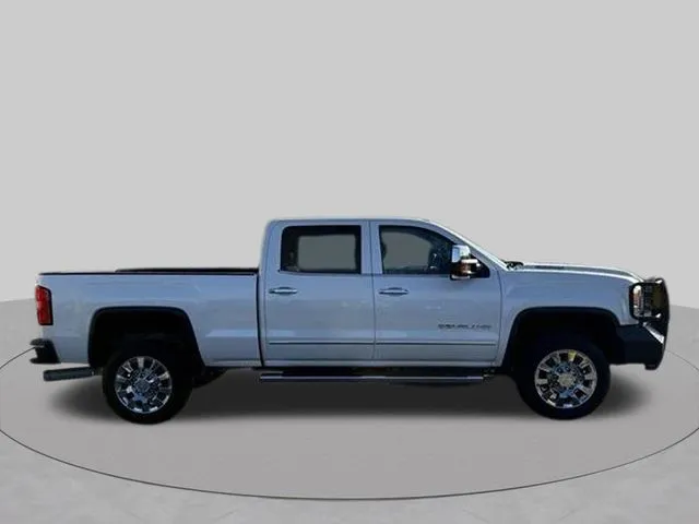2018 GMC Sierra 2500 Denali HD Denali - Photo 6