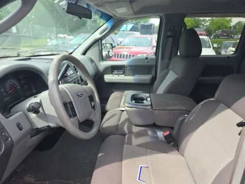 More photos of 2006 Ford F-150 XLT at Used Cars of Baltimore, MD