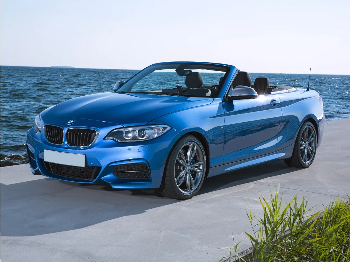 2016 BMW 2 Series M235i Convertible's photo