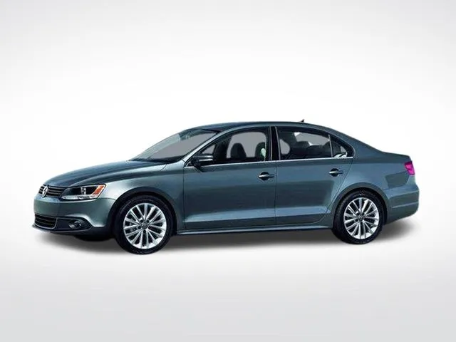 Black 2013 Volkswagen Jetta SEL for sale in Cockeysville, MD
