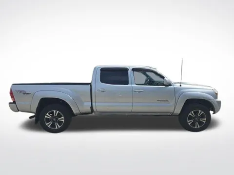 More photos of 2006 Toyota Tacoma at Used Cars of Baltimore, MD