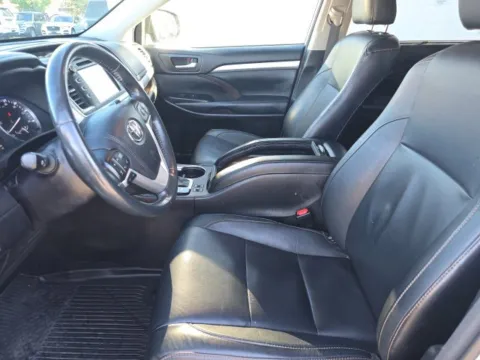 More photos of 2018 Toyota Highlander XLE at Used Cars of Baltimore, MD