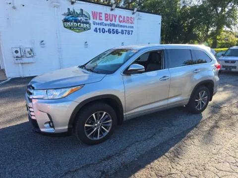 Silver 2018 Toyota Highlander XLE for sale in Cockeysville, MD