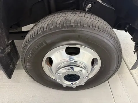 More photos of 2024 Ford Super Duty F-350 DRW LARIAT at Woody Folsom Chrysler Dodge Jeep Ram of Baxley, GA