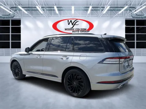 More photos of 2024 Lincoln Aviator Reserve at Woody Folsom CDJR of Douglas, GA