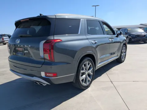 Photos of 2021 Hyundai Palisade Limited for sale in Douglas, GA at Woody Folsom CDJR of Douglas
