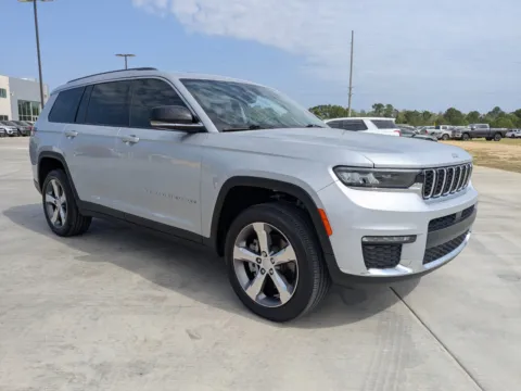 Silver 2022 Jeep Grand Cherokee L Limited for sale in Douglas, GA