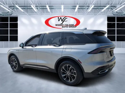 More photos of 2025 Lincoln Nautilus Premiere at Woody Folsom CDJR of Douglas, GA