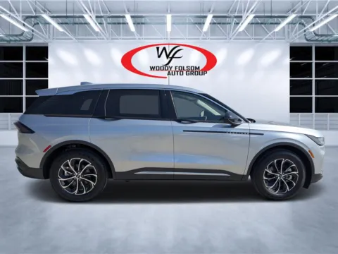 Photos of 2025 Lincoln Nautilus Premiere for sale in Douglas, GA at Woody Folsom CDJR of Douglas