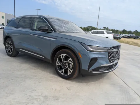 Photos of 2025 Lincoln Nautilus Premiere for sale in Douglas, GA at Woody Folsom CDJR of Douglas