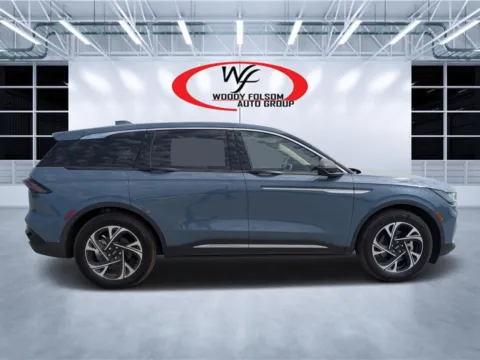 Photos of 2025 Lincoln Nautilus Premiere for sale in Douglas, GA at Woody Folsom CDJR of Douglas