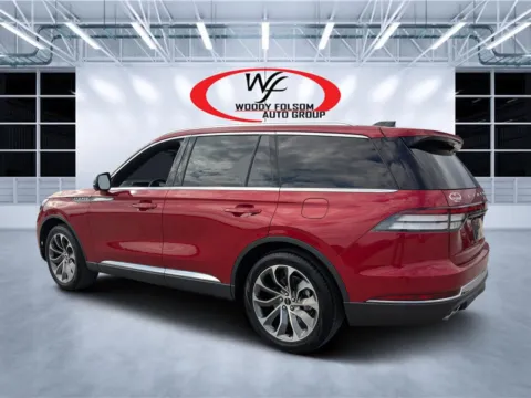More photos of 2025 Lincoln Aviator Reserve at Woody Folsom CDJR of Douglas, GA