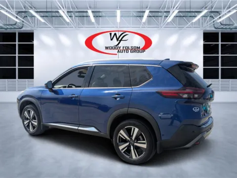 More photos of 2023 Nissan Rogue SL at Woody Folsom CDJR of Douglas, GA
