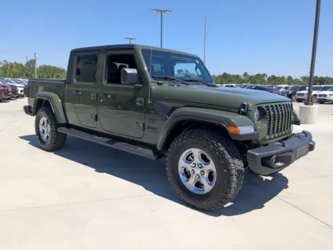 Photos of 2021 Jeep Gladiator Freedom for sale in Douglas, GA at Woody Folsom CDJR of Douglas