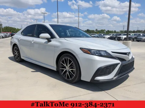 White 2023 Toyota Camry SE for sale in Douglas, GA